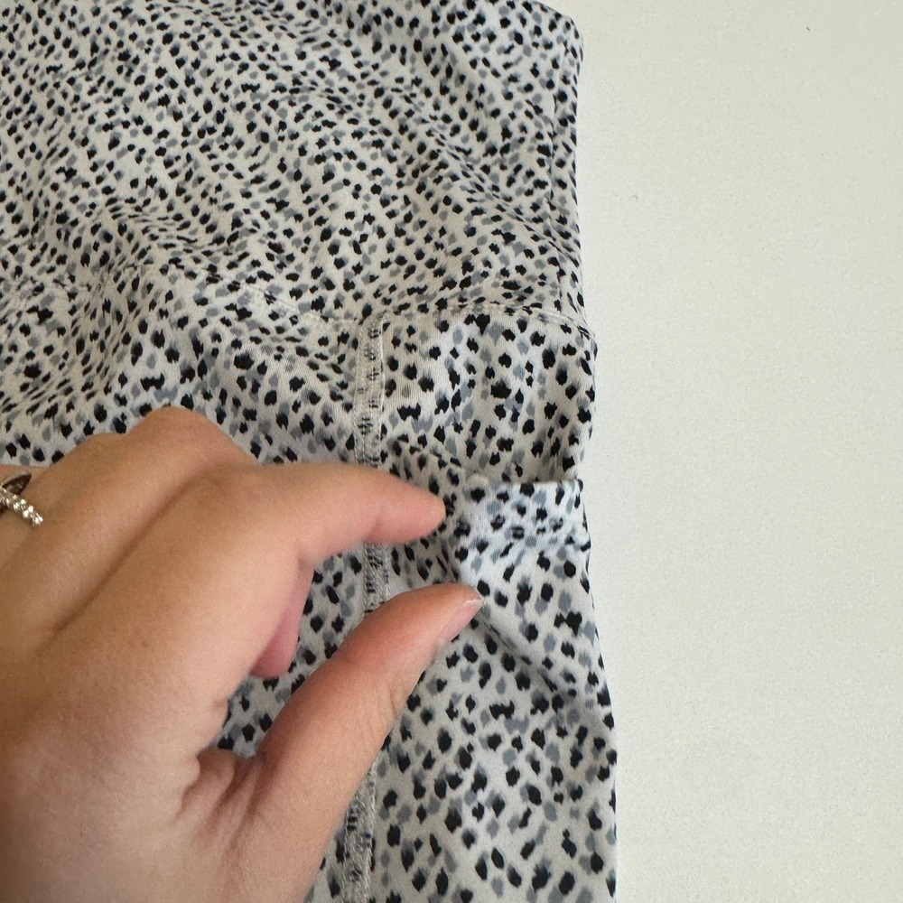 Bailey 44 Sport Leggings Women XS Grey Leopard Animal Print Athletic - Picture 9 of 9